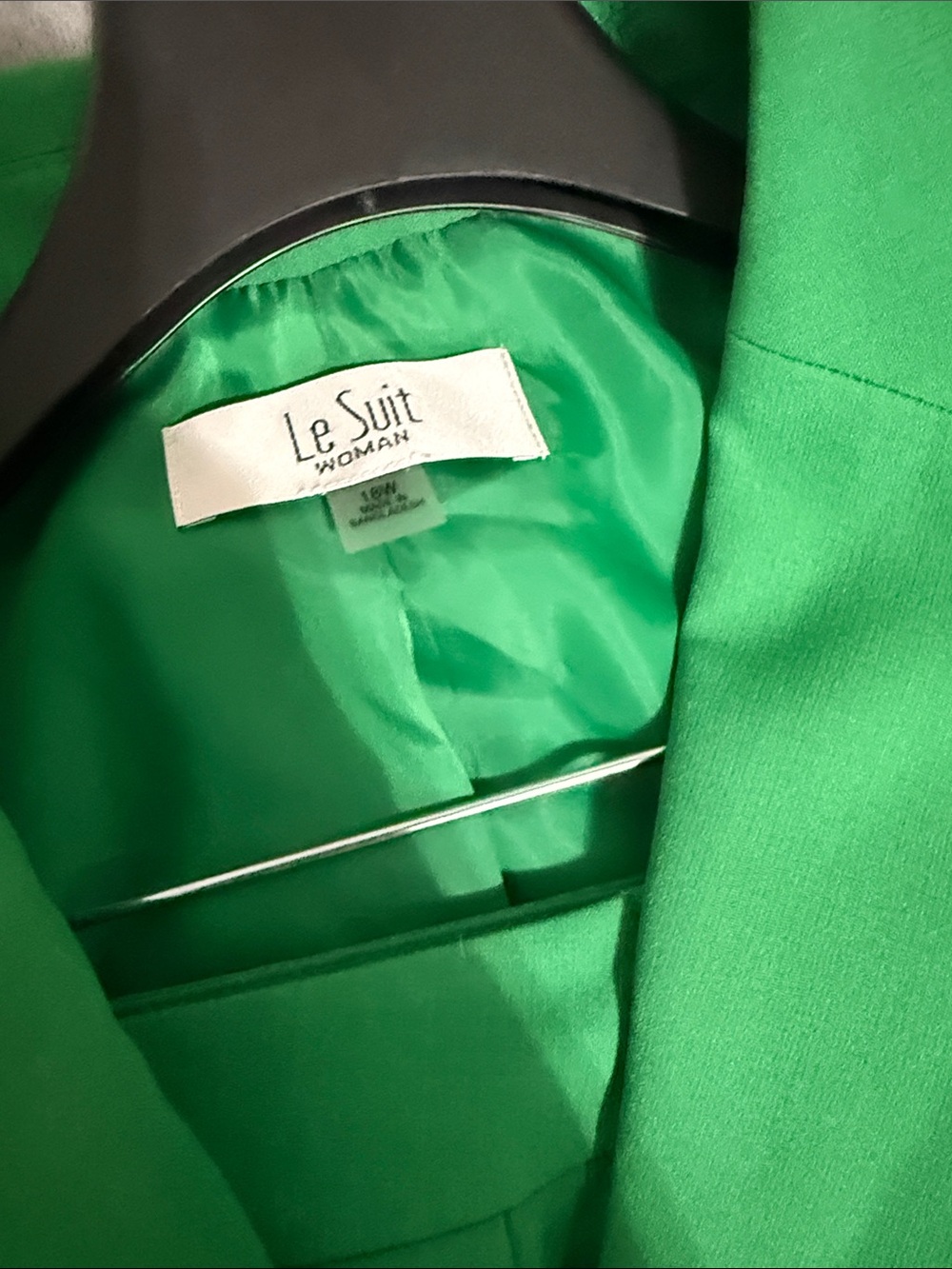 Le Suit Vibrant Green Tailored Blazer and Matching Pants - Picture 2 of 4